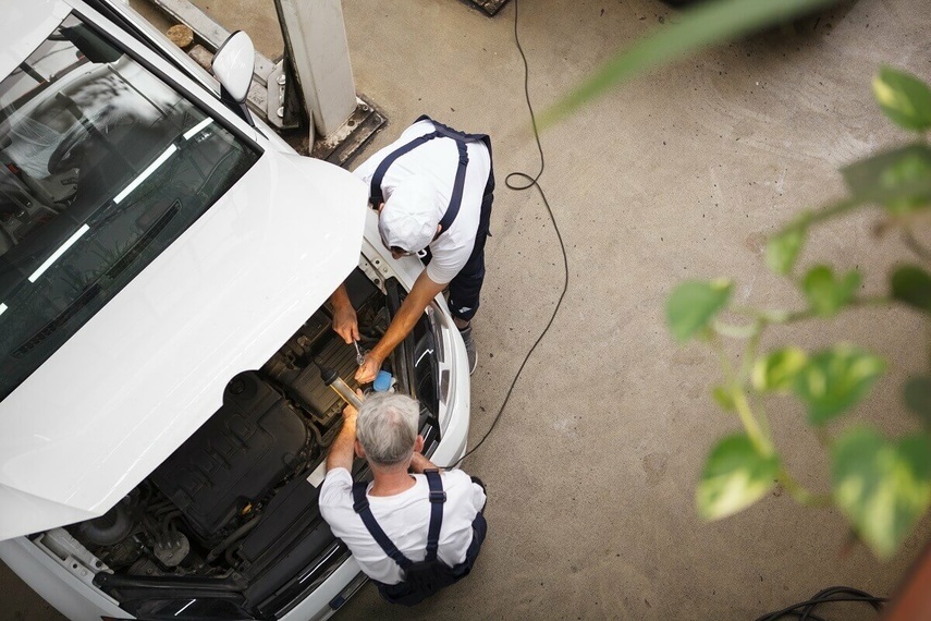 Jak przygotować auto na wiosnę? Przedstawiamy 5 sprawdzonych porad Jak przygotować auto na wiosnę? Przedstawiamy 5 sprawdzonych porad