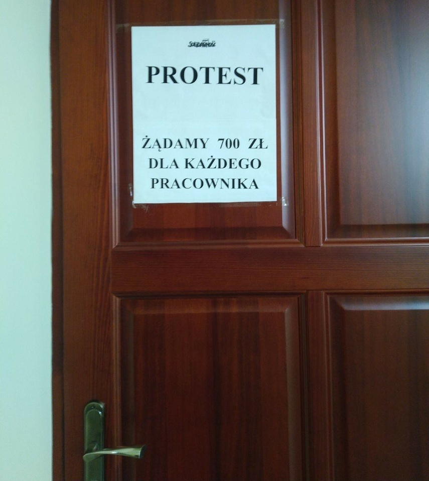 Elbląg, Daleka droga do porozumienia w sprawie płac w ratuszu Elbląg, Daleka droga do porozumienia w sprawie płac w ratuszu