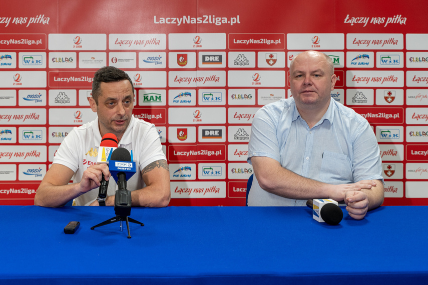 Elbląg, Trener Sebastian Letniowski (z lewej) i prezes Paweł Guminiak Elbląg, Trener Sebastian Letniowski (z lewej) i prezes Paweł Guminiak
