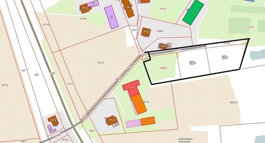 Elbląg, Kompleks działek oznaczyliśmy czarną linią (zdjęcie z ortofotomapy UM Elbląg) Elbląg, Kompleks działek oznaczyliśmy czarną linią (zdjęcie z ortofotomapy UM Elbląg)