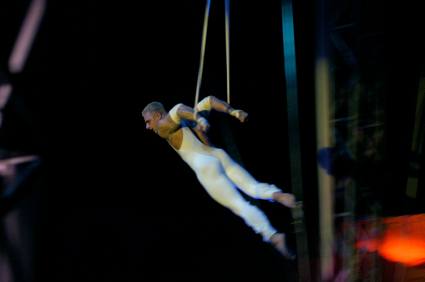 Elbląg, Ocelot - niezwykłe widowisko łączące elementy akrobatyki, pantomimy i tańca