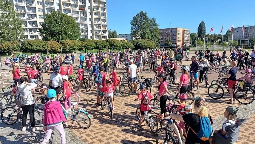 Elbląg, 10 km przez miasto, czyli rowerowy przejazd elblążan Elbląg, 10 km przez miasto, czyli rowerowy przejazd elblążan