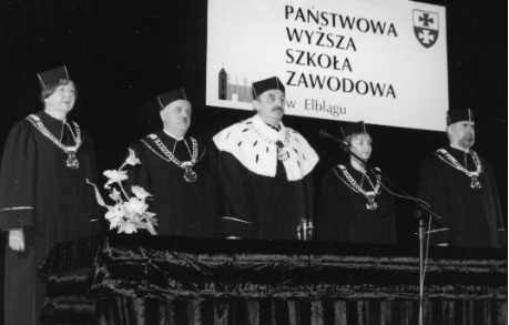Elbląg, Tak wykuwała się PWSZ (70 lat szkolnictwa wyższego w Elblągu, odc. 5) Elbląg, Tak wykuwała się PWSZ (70 lat szkolnictwa wyższego w Elblągu, odc. 5)