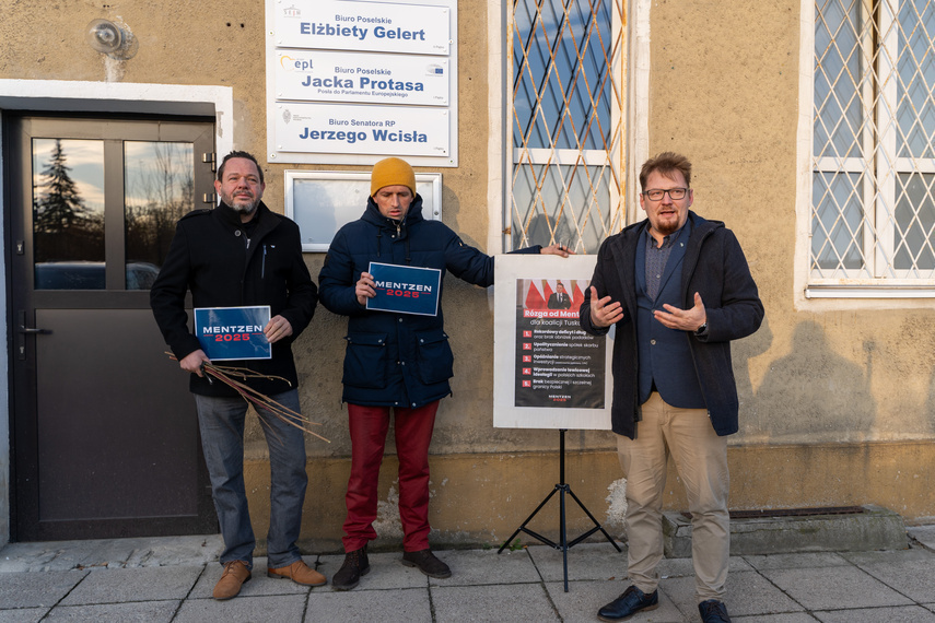 Elbląg, Od lewej Marek Żywuszko, Paweł Jankowski, Dawid Chorąży. Elbląg, Od lewej Marek Żywuszko, Paweł Jankowski, Dawid Chorąży.