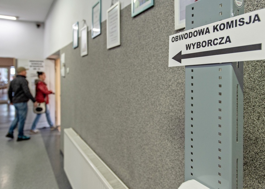 Elbląg, Frekwencja już rośnie szybciej niż 5 lat temu (aktualizacja) Elbląg, Frekwencja już rośnie szybciej niż 5 lat temu (aktualizacja)