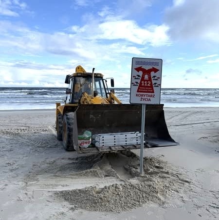 Elbląg, Znaki stanęły na plaży w Jantarze,