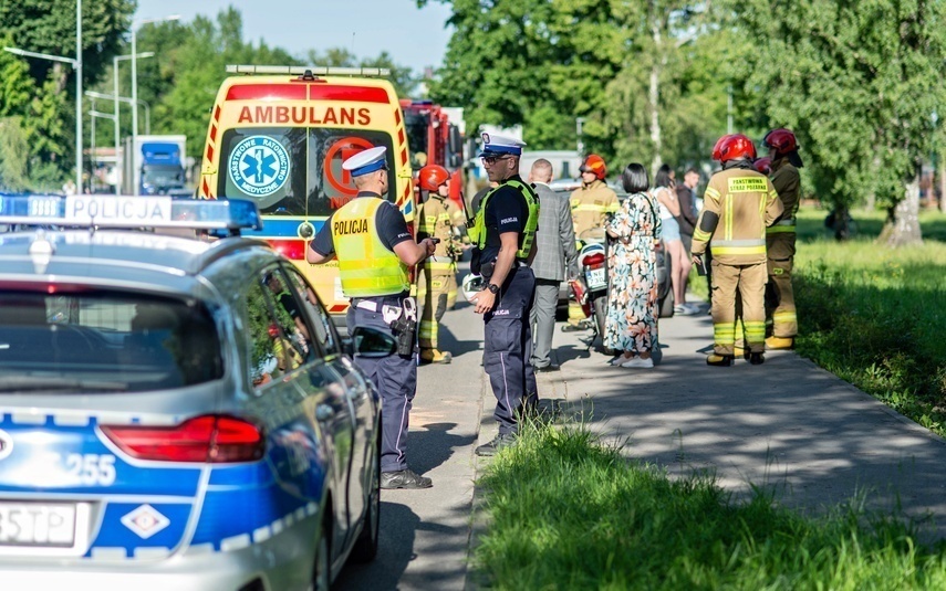 Elbląg, Motocyklem uderzył w osobówkę Elbląg, Motocyklem uderzył w osobówkę