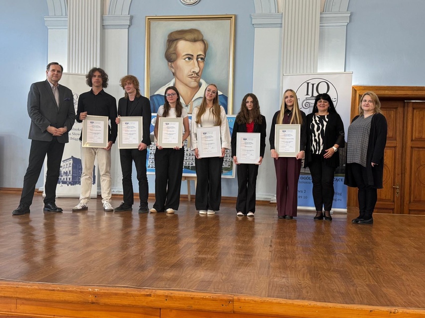 Elbląg, Stypendia od fundacji dla uczniów I LO Elbląg, Stypendia od fundacji dla uczniów I LO