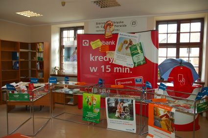Elbląg, Na wystawie można obejrzeć m.in. ulotki i plakaty reklamowe banków Elbląg, Na wystawie można obejrzeć m.in. ulotki i plakaty reklamowe banków