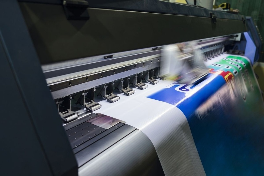 Jak naklejki reklamowe wspierają skuteczną komunikację marki? Jak naklejki reklamowe wspierają skuteczną komunikację marki?