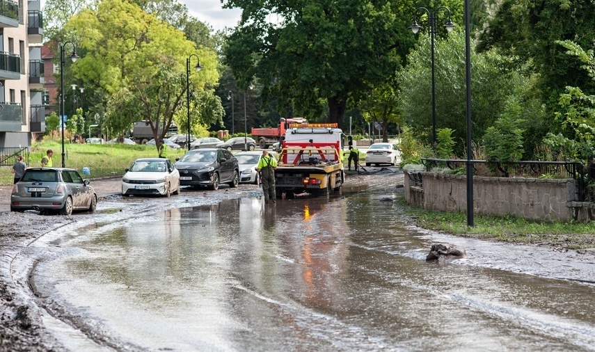 Elbląg, Ul. Związku Jaszczurczego po powodzi
