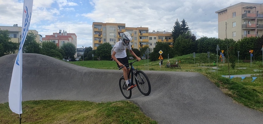 Elbląg, Zawody dla dzieci i młodzieży na pumptracku nad Jarem