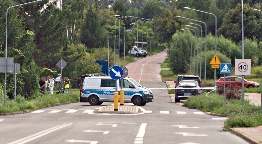 Elbląg, 10 sierpnia 2025, czynności służb po zabójstwie przy Akacjowej, Elbląg, 10 sierpnia 2025, czynności służb po zabójstwie przy Akacjowej,
