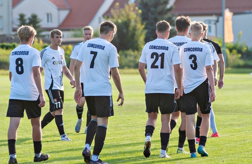 Elbląg, Lider zatrzymany, rezerwy bez punktów Elbląg, Lider zatrzymany, rezerwy bez punktów