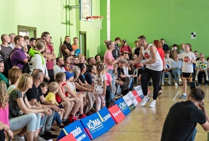 Grali i licytowali dla Adama [ Sport ]