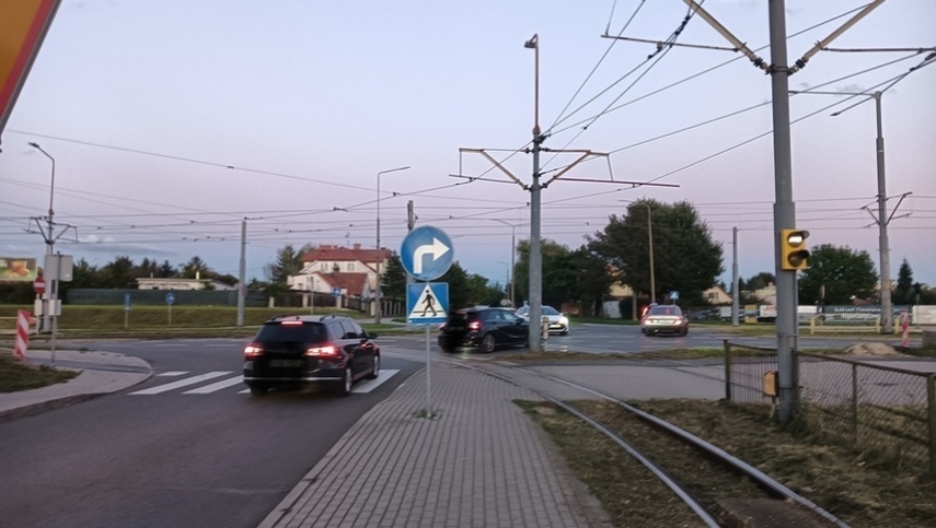 Elbląg, Jeżdżą, jakby znaku nie było Elbląg, Jeżdżą, jakby znaku nie było