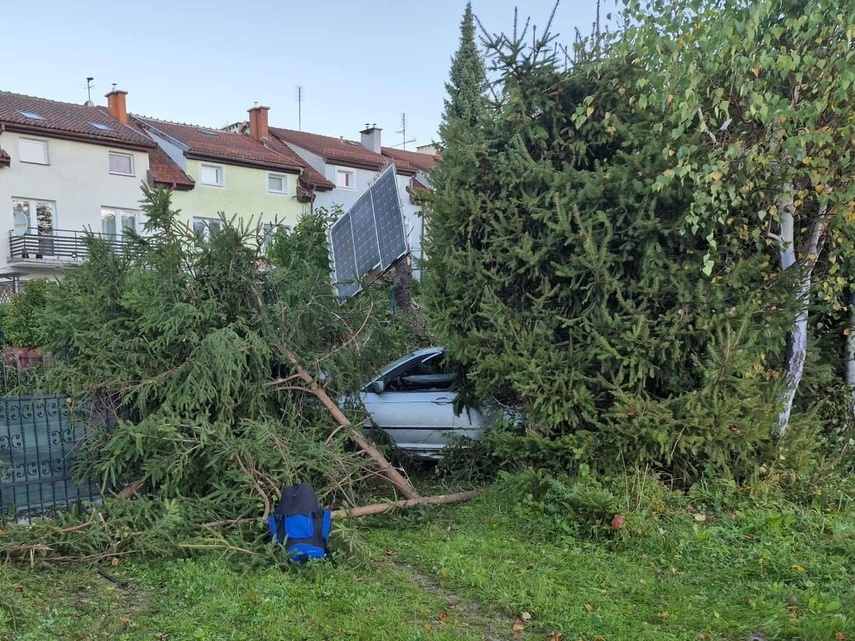 Elbląg, Porzucił auto i uciekał piechotą przed policją