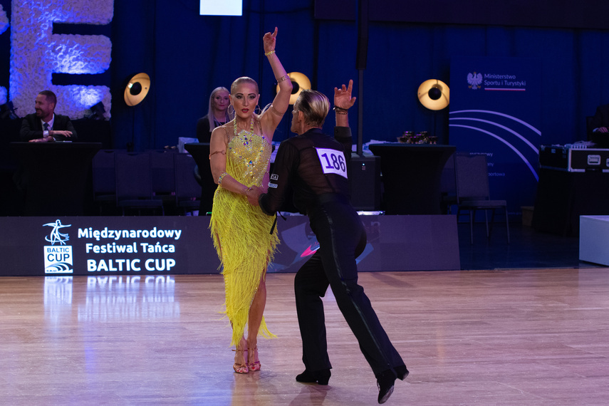 Srebrna stolica tańca [ Sport ]