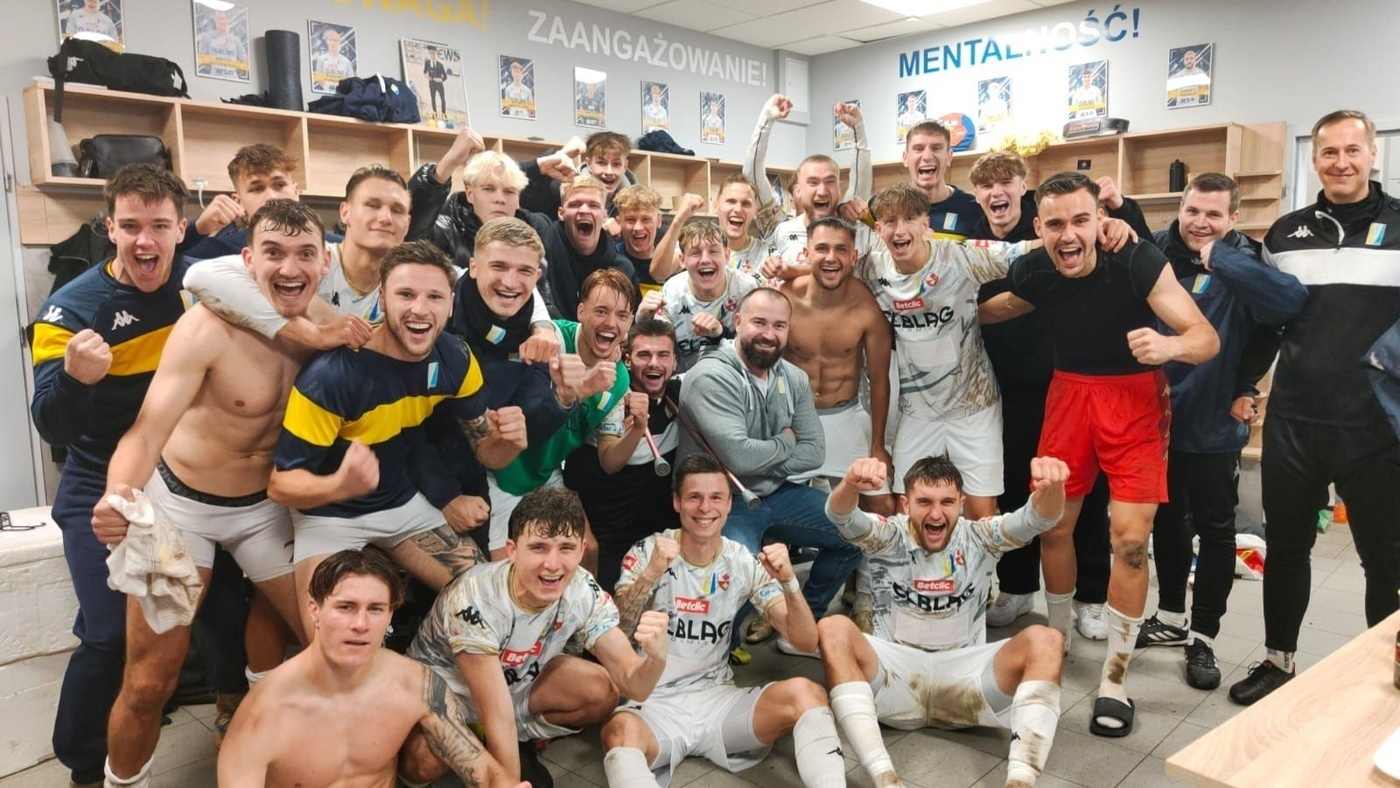 Elbląg, Radość w szatni po zwycięstwie Elbląg, Radość w szatni po zwycięstwie