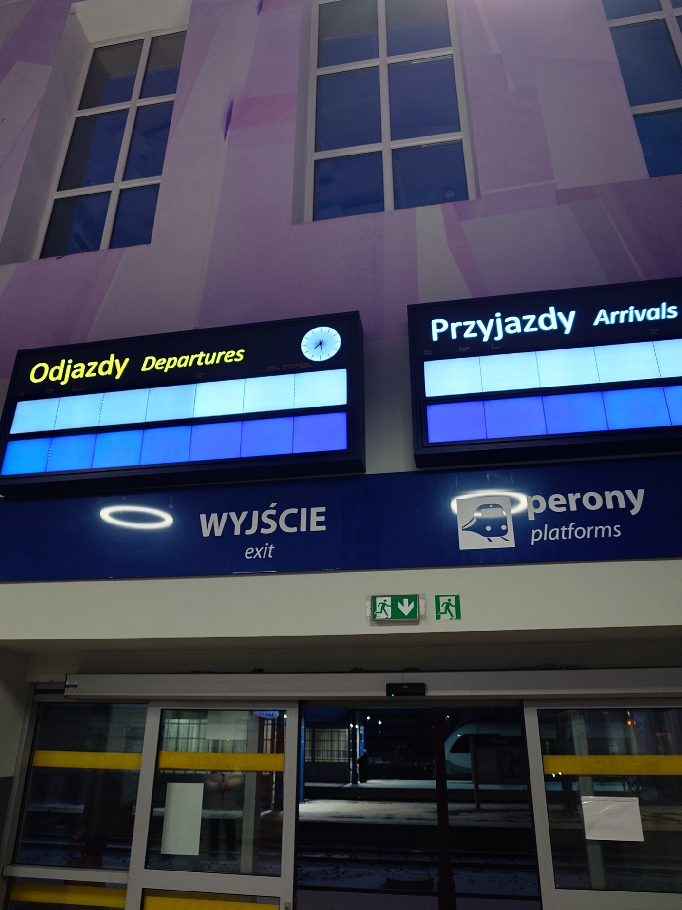 Elbląg, "Elbląski dworzec jest kompletnie zaniedbany" (opinia radnego)