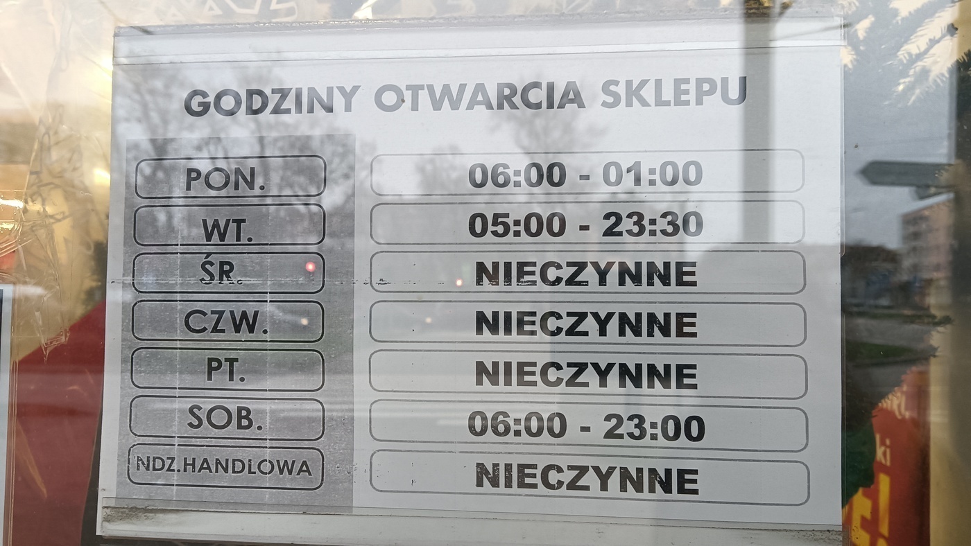 Elbląg, Zakupy przed świętami do... 1 w nocy