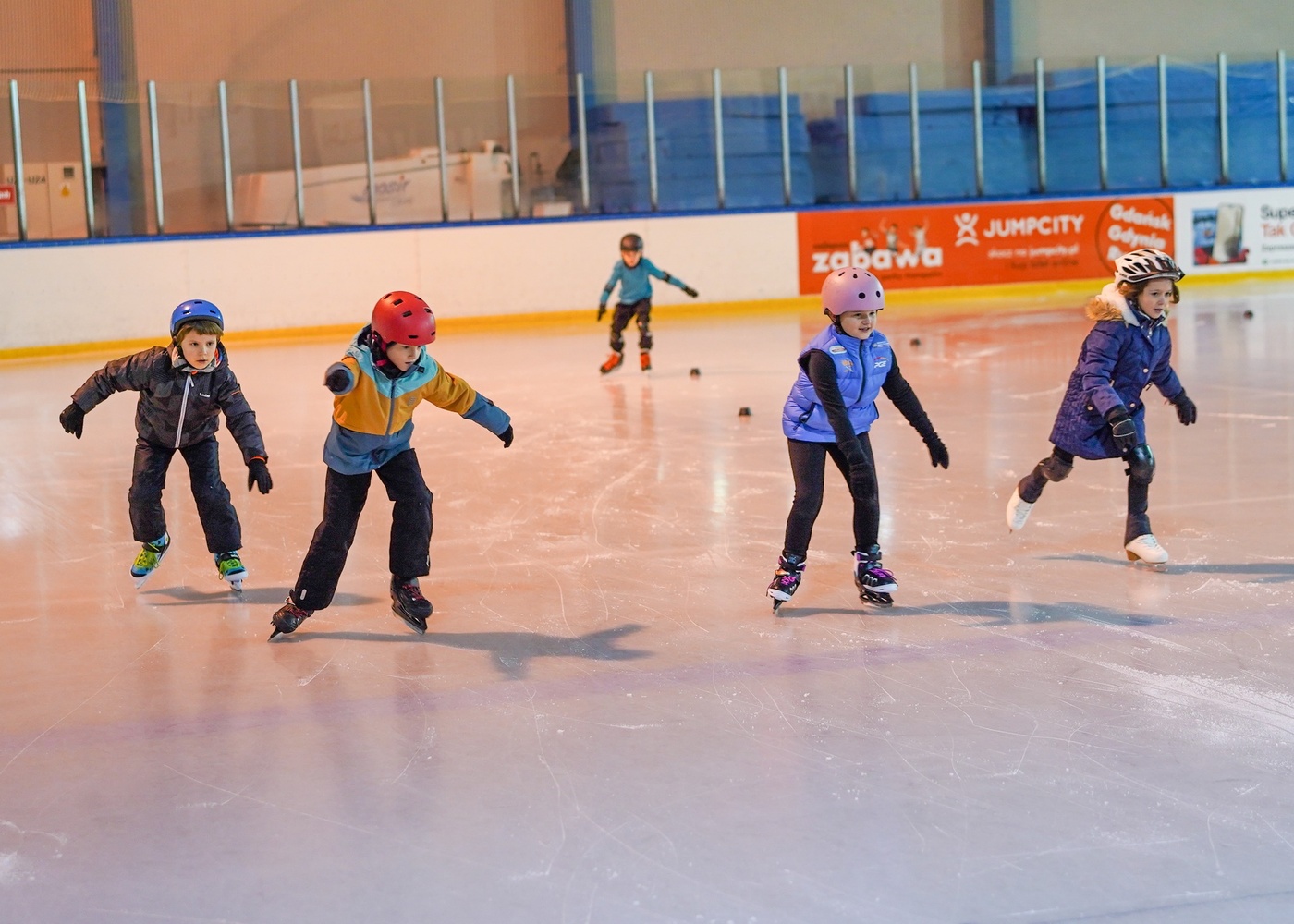 Elbląg, Przyjdź na Łyżwiarski Czwartek. Zdobądź medal! Elbląg, Przyjdź na Łyżwiarski Czwartek. Zdobądź medal!