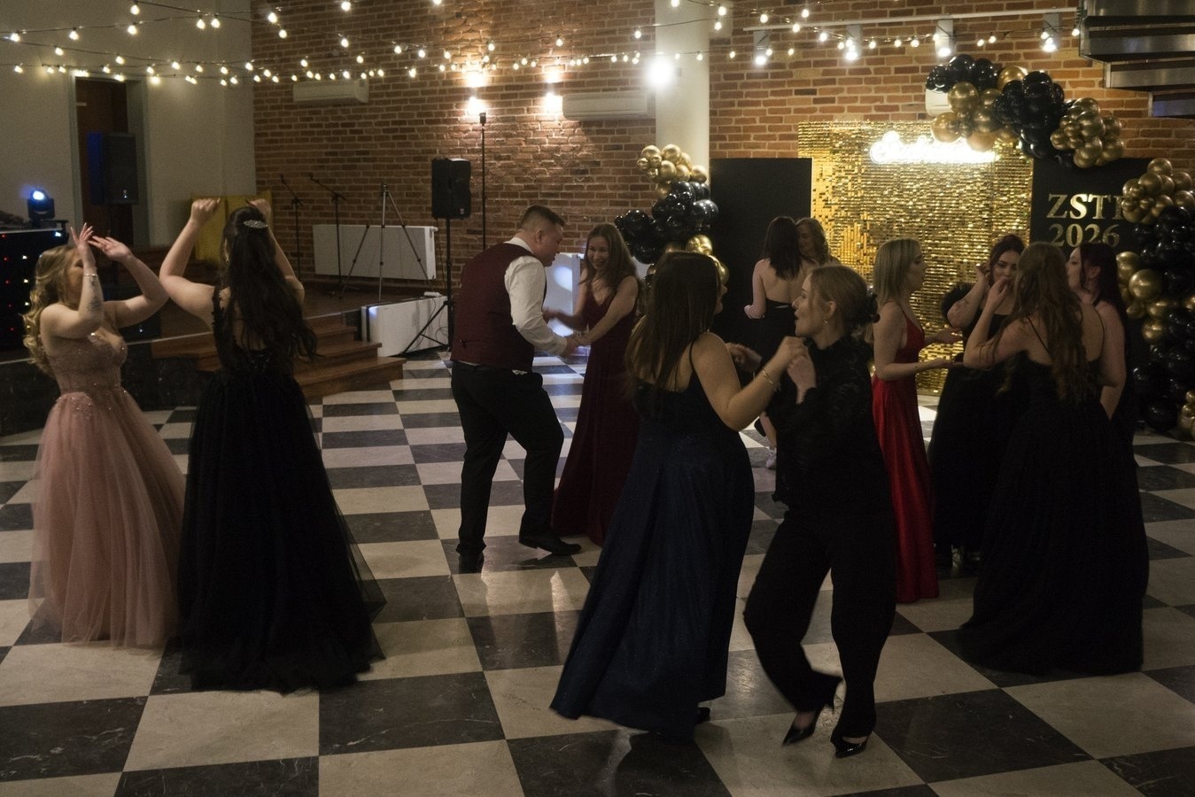 Elbląg, "Studniówka niepowtarzalna jak każdy z was" Elbląg, "Studniówka niepowtarzalna jak każdy z was"