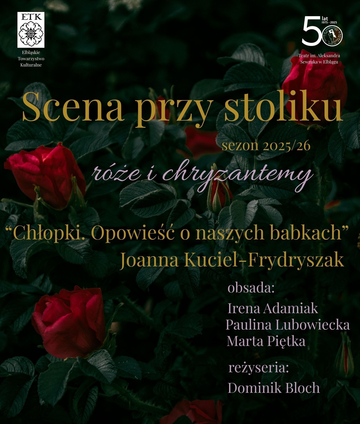 Elbląg, "Chłopki" na scenie przy stoliku