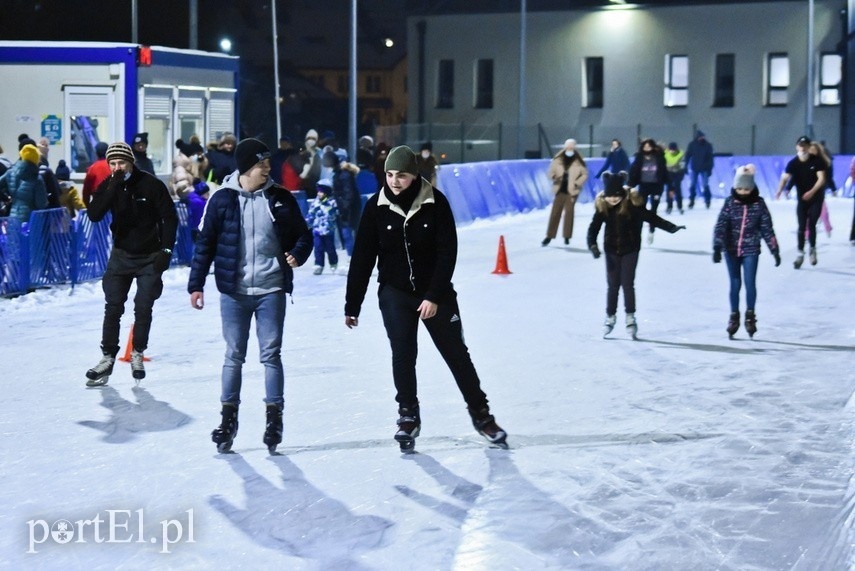 Elbląg, Przyjdź na Łyżwiarski Czwartek. Medale czekają!