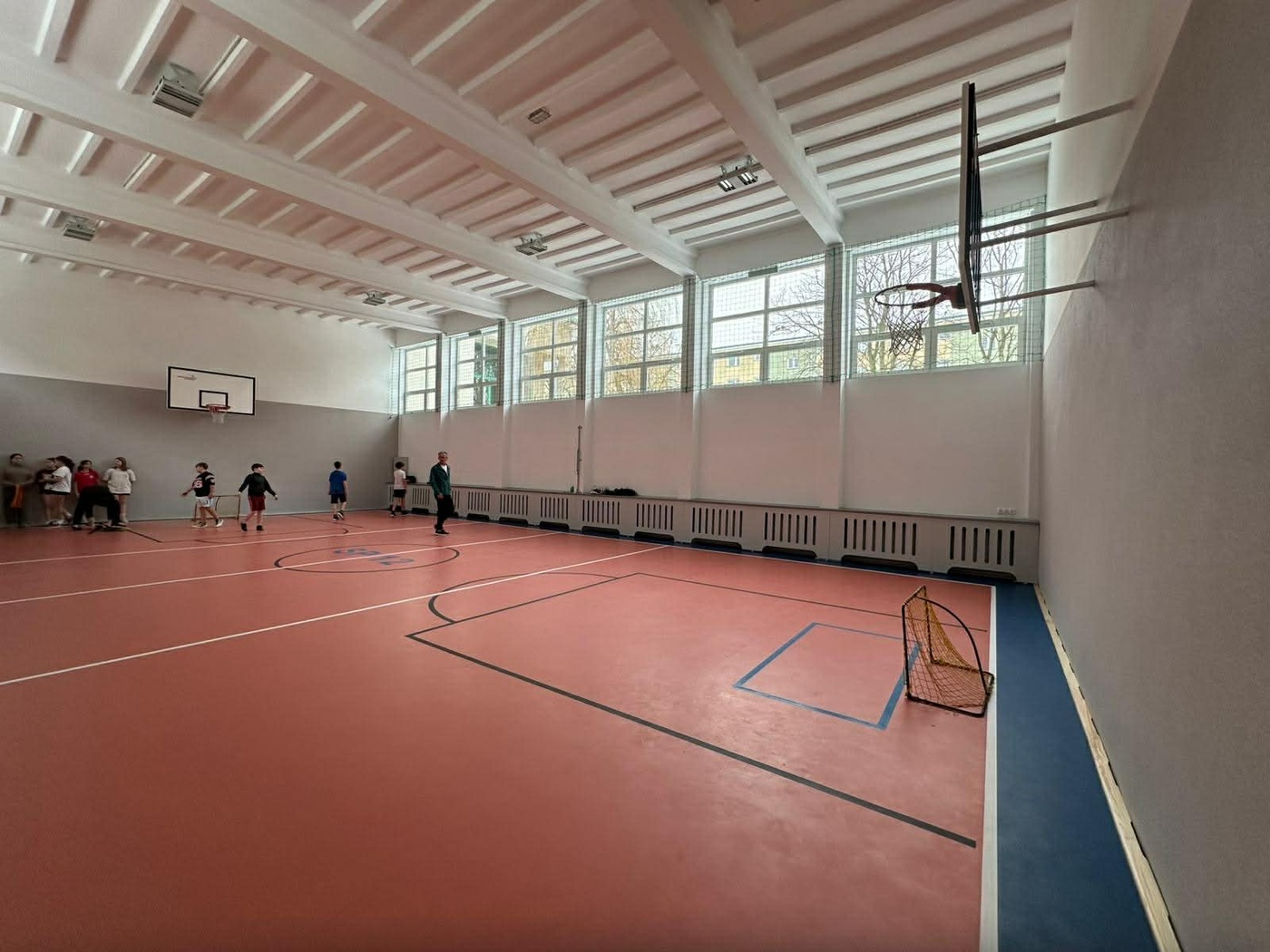 Elbląg, Sala sportowa w SP 12 po remoncie Elbląg, Sala sportowa w SP 12 po remoncie