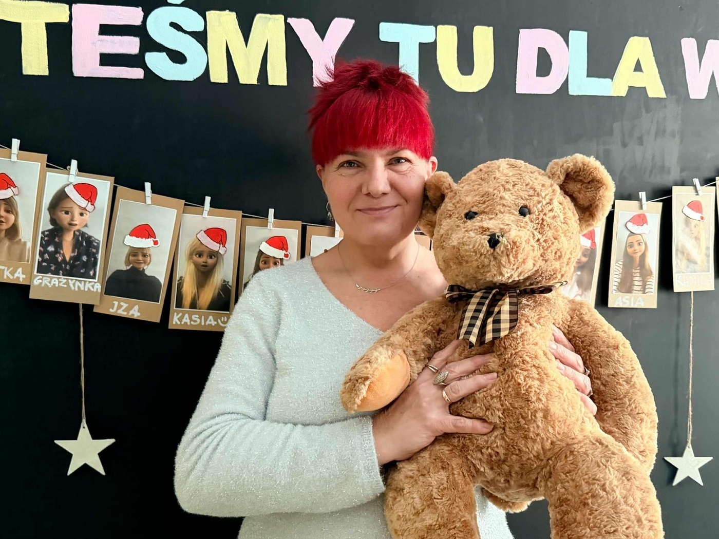 Elbląg, My mieliśmy swoje życie poukładane. Trójkę własnych dzieci. Pracę. Codzienność jak u wielu innych rodzin. I nie planowaliśmy, że będziemy rodziną zastępczą. To nie był projekt. To był los. - mówi pani Elwira