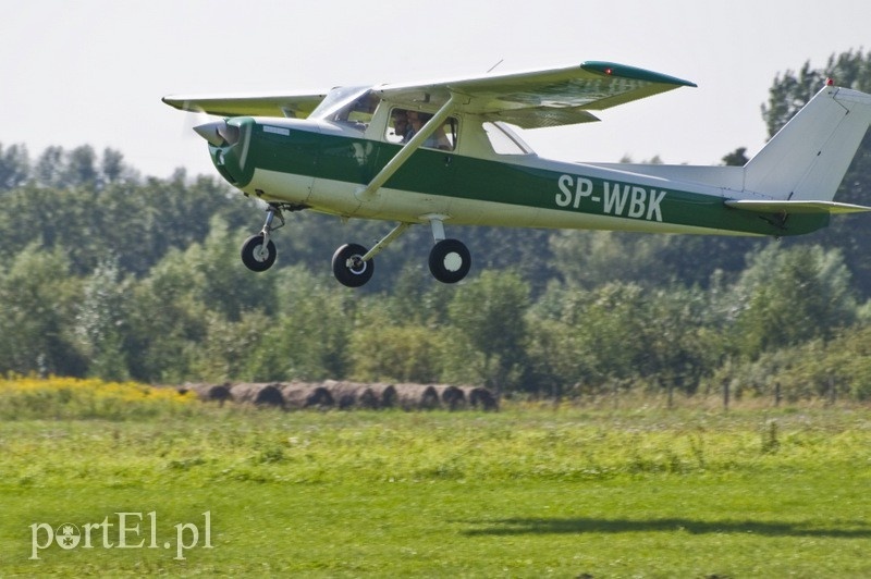 Elbląg, Pas startowy podwójnego zastosowania