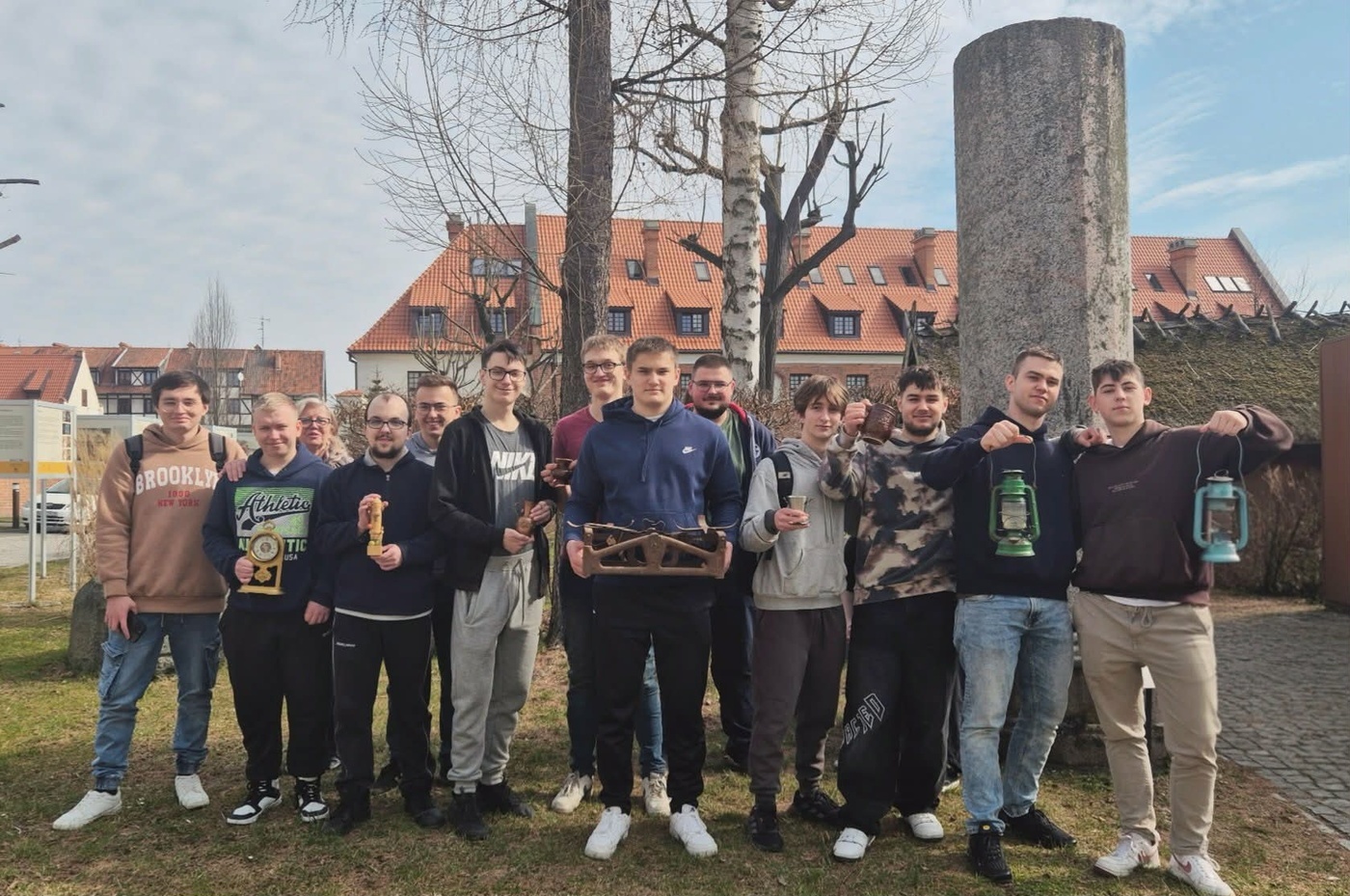 Elbląg, Uczniowie ZSTI z prezentem dla MAH Elbląg, Uczniowie ZSTI z prezentem dla MAH