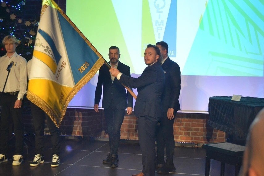 Elbląg, Żółto-biało-niebieska przysięga