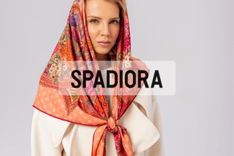 Kwiatowe printy wracają do łask - jak nosić je z klasą wiosną 2026