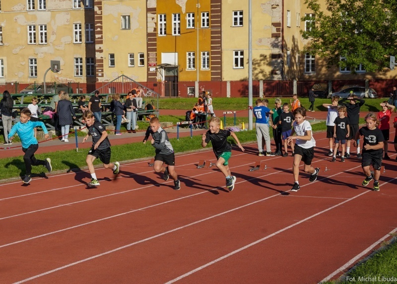 Elbląg, Majówka z lekkoatletyką. Zawody dla dzieci
