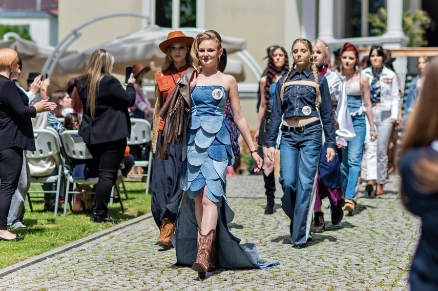 Elbląg, Pokaz kreacji i stylizacji na zakończenie projektu Elbląg, Pokaz kreacji i stylizacji na zakończenie projektu