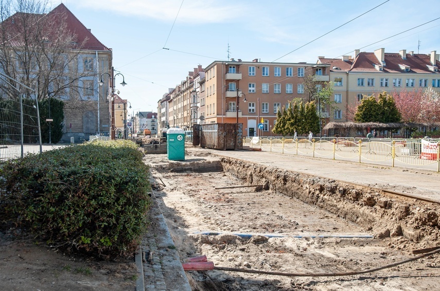 Elbląg, Przestoje w robotach na 1 Maja. Co dzieje się w drogowych inwestycjach? Elbląg, Przestoje w robotach na 1 Maja. Co dzieje się w drogowych inwestycjach?