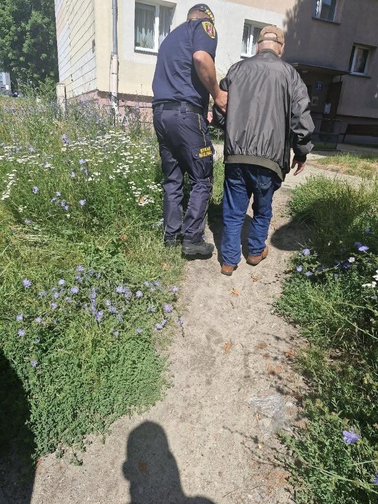 Elbląg, Poruszające zgłoszenie w sprawie starszego zagubionego mężczyzny Elbląg, Poruszające zgłoszenie w sprawie starszego zagubionego mężczyzny