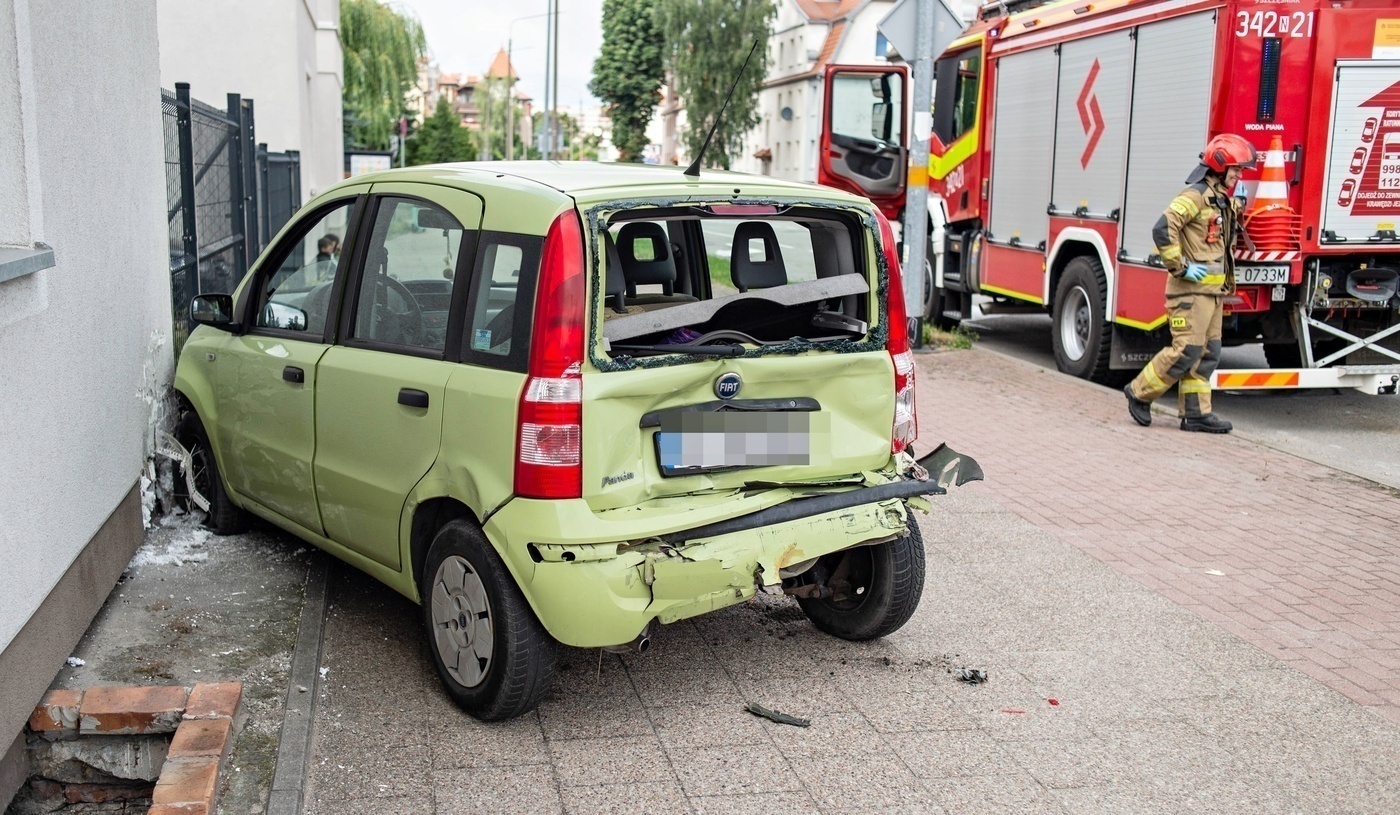 Elbląg, Kolizja z finałem na ścianie budynku Elbląg, Kolizja z finałem na ścianie budynku