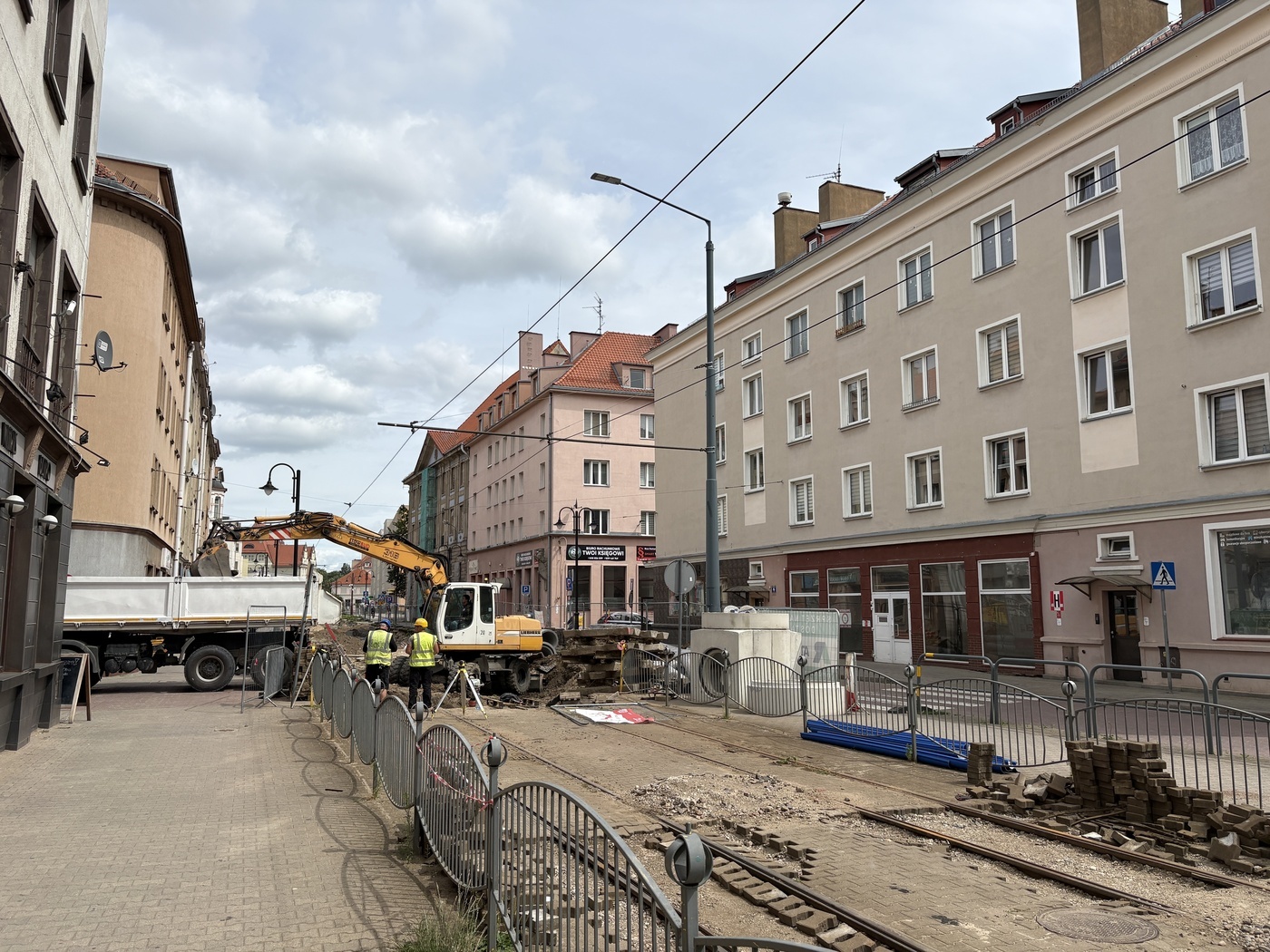 Elbląg, Przebudowa torowiska na ul. 1 Maja. Dodatkowe prace Elbląg, Przebudowa torowiska na ul. 1 Maja. Dodatkowe prace