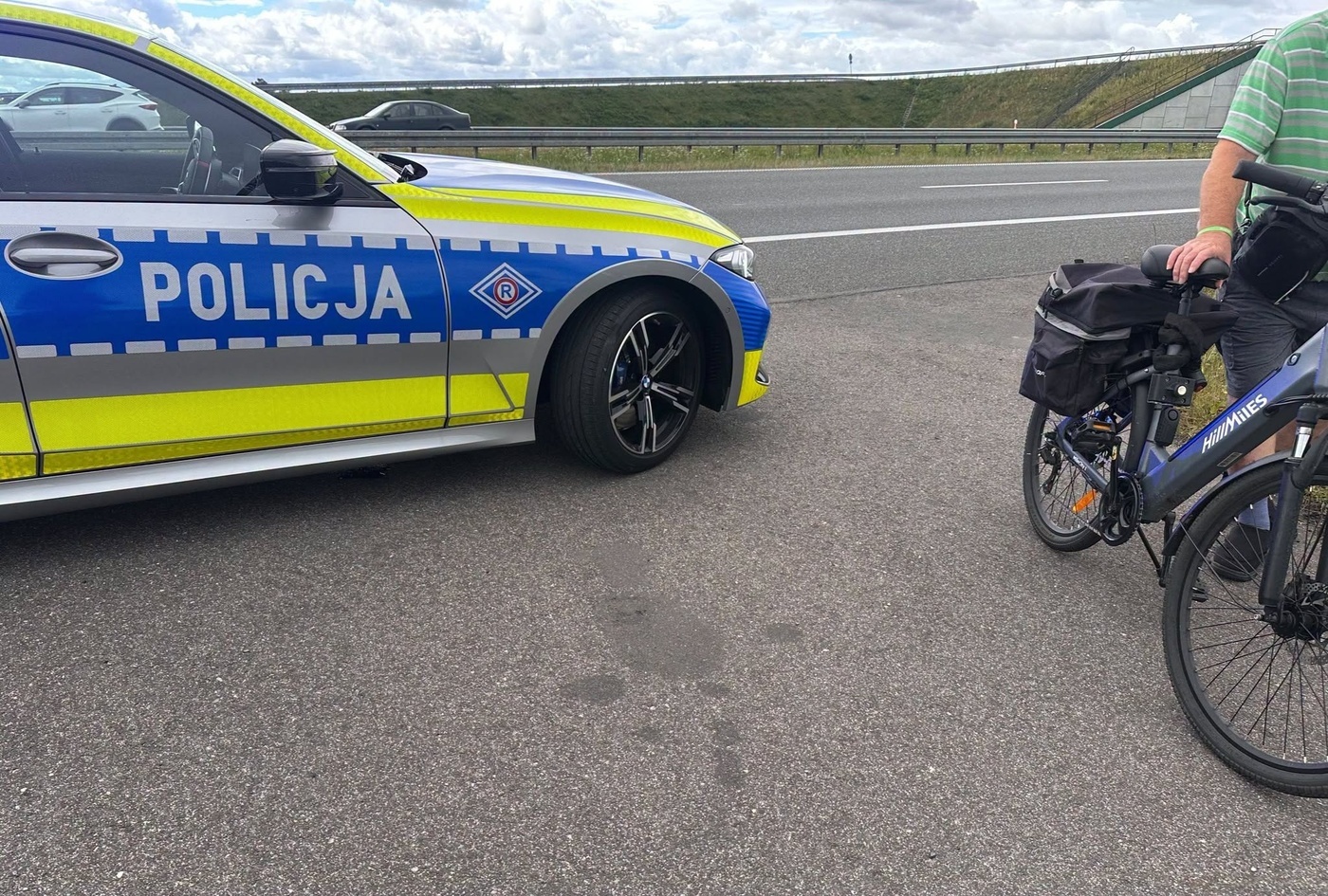 Elbląg, Jechał drogą ekspresową na elektrycznym rowerze Elbląg, Jechał drogą ekspresową na elektrycznym rowerze