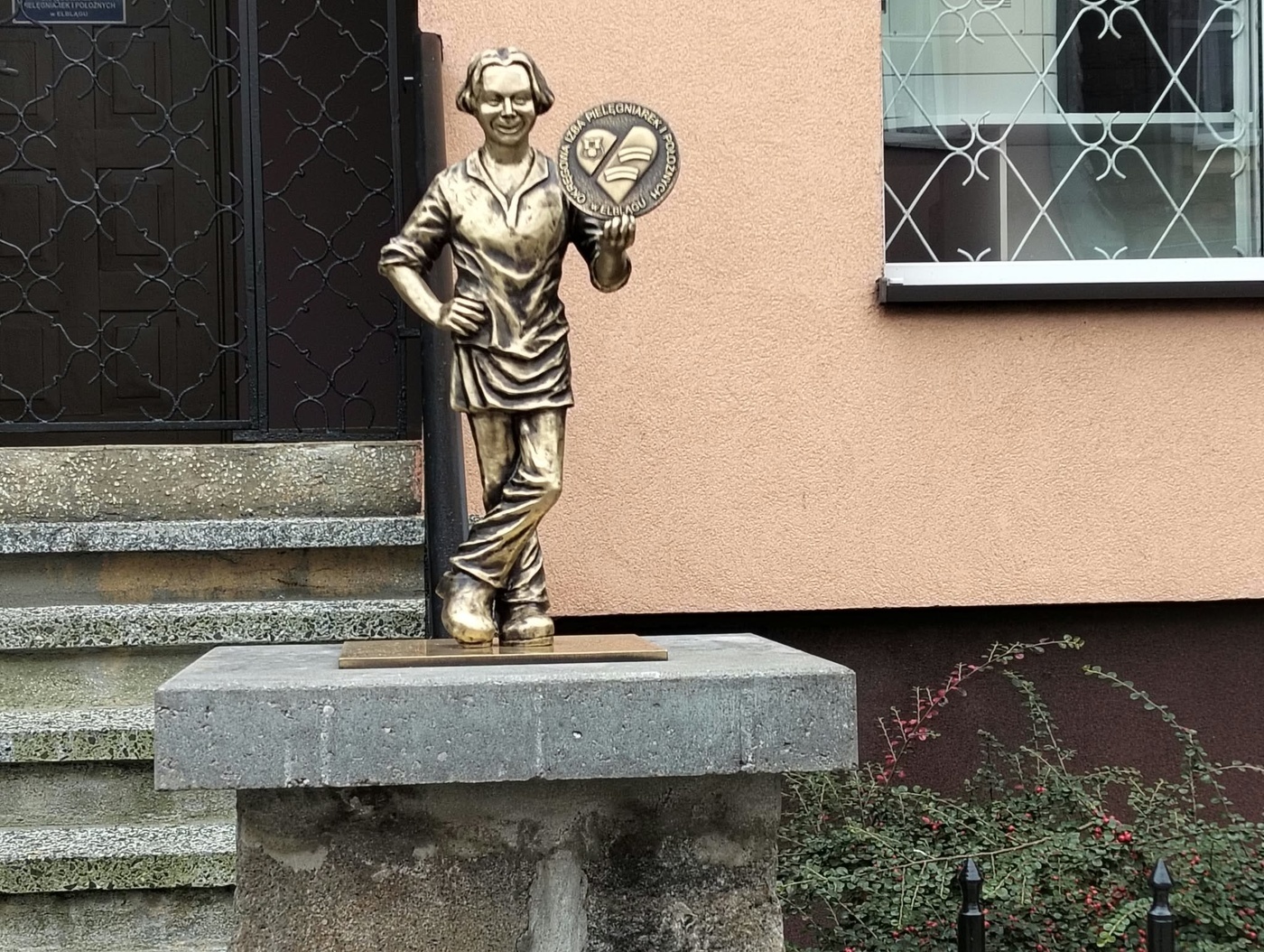 Elbląg, Pielęgniarka, położna i Piekarczyk Elbląg, Pielęgniarka, położna i Piekarczyk