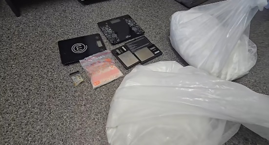 Elbląg, 13 kg narkotyków trzymał w domowej szafie Elbląg, 13 kg narkotyków trzymał w domowej szafie