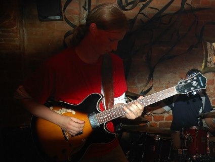 Elbląg, Gitarzysta zespołu Musztarda Andrzej Józefów Elbląg, Gitarzysta zespołu Musztarda Andrzej Józefów