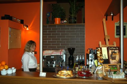 Elbląg, Kaverna zaprasza samotnych na randkę przy kawie