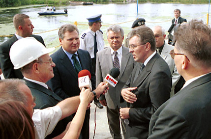 Elbląg, Prezydent Aleksander Kwaśniewski odwiedził Stocznię Elbląg Elbląg, Prezydent Aleksander Kwaśniewski odwiedził Stocznię Elbląg