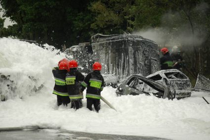 Elbląg, Akcja ratunkowa po wypadku cysterny była wyjątkowo niebezpieczna - w każdej chwili groził wybuch 32 tys. litrów paliwa