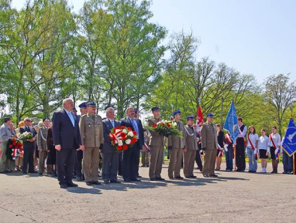 Elbląg, W 61. rocznicę zakończenia wojny Elbląg, W 61. rocznicę zakończenia wojny
