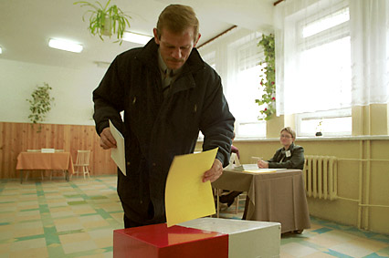 Elbląg, Frekwencja we wczorajszych wyborach do parlamentu przekroczyła 44 procent Elbląg, Frekwencja we wczorajszych wyborach do parlamentu przekroczyła 44 procent